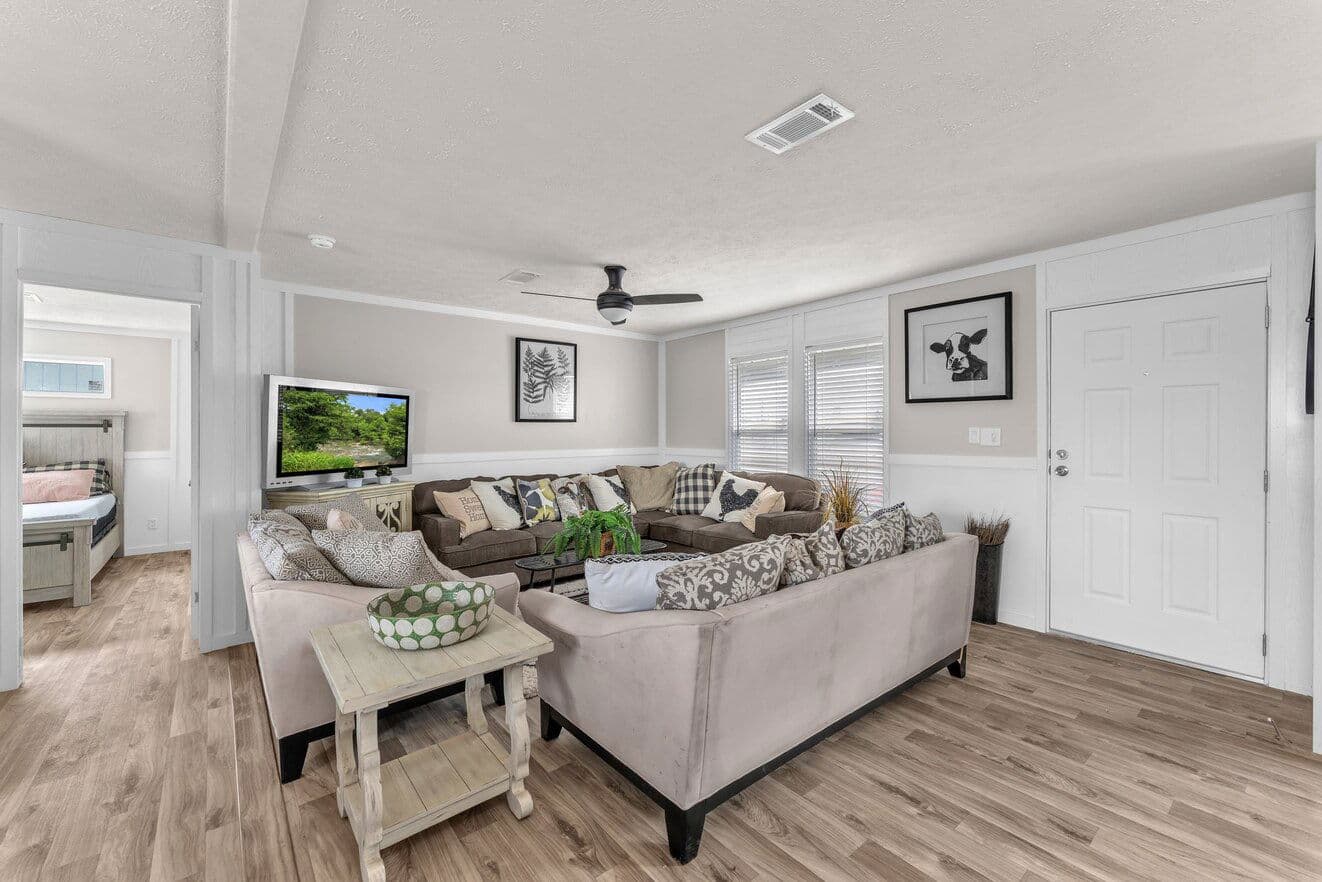 Palm harbor elite 28523f interior home features