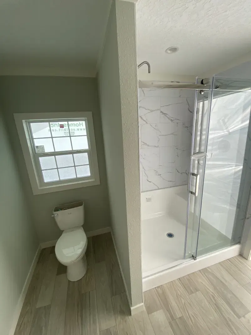Legend 3260495 bathroom home features