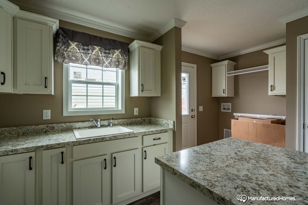 The kyleigh kitchen home features