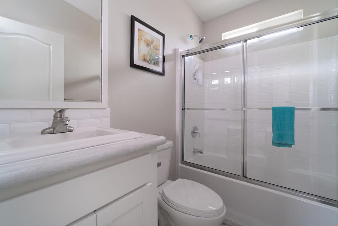 Amber cove k605ct bathroom home features