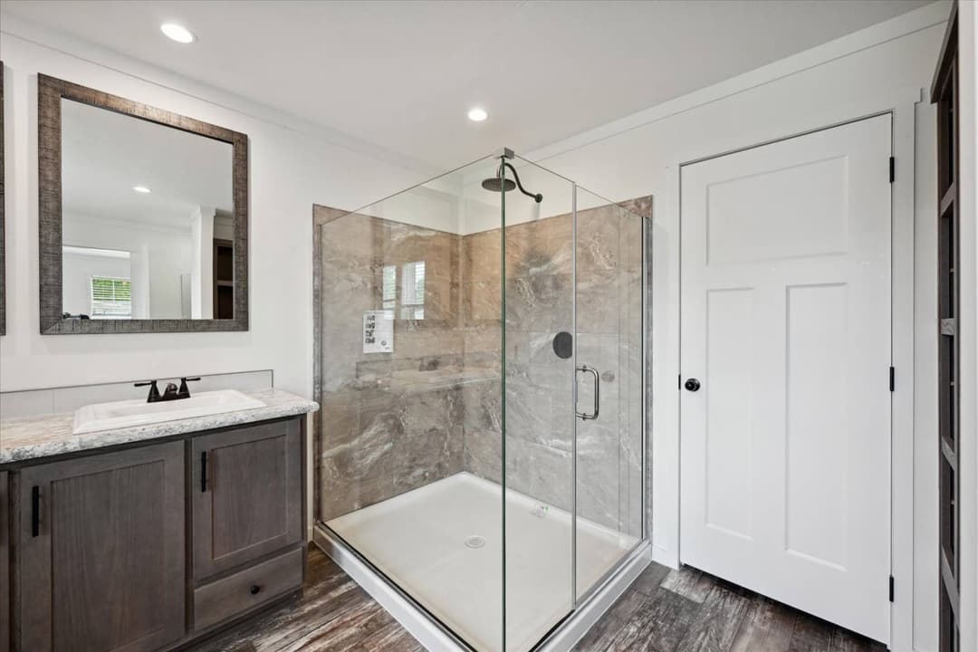 East point - elevate 56 bathroom home features