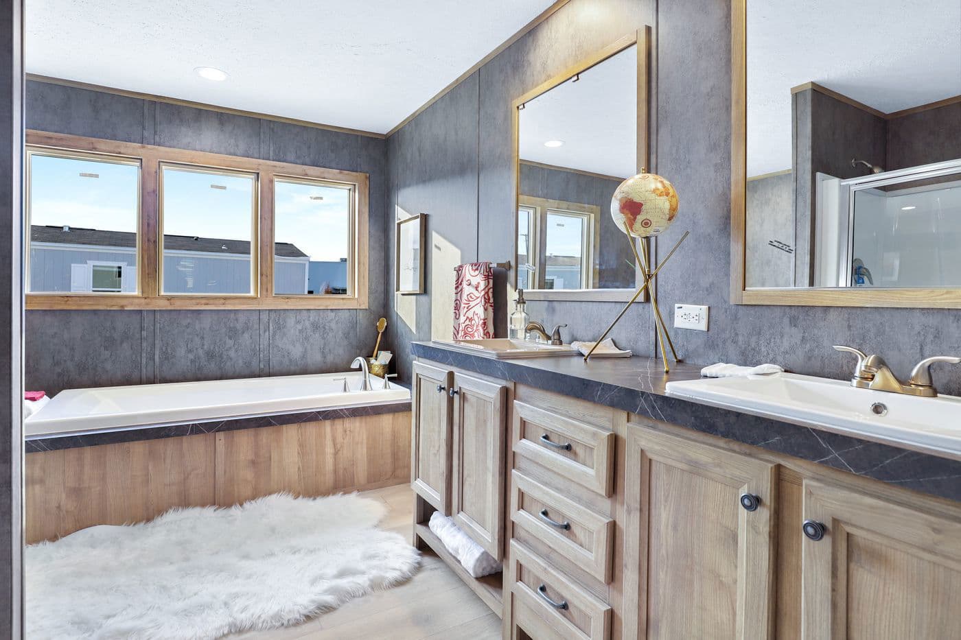 Bluebonnet breeze bathroom home features