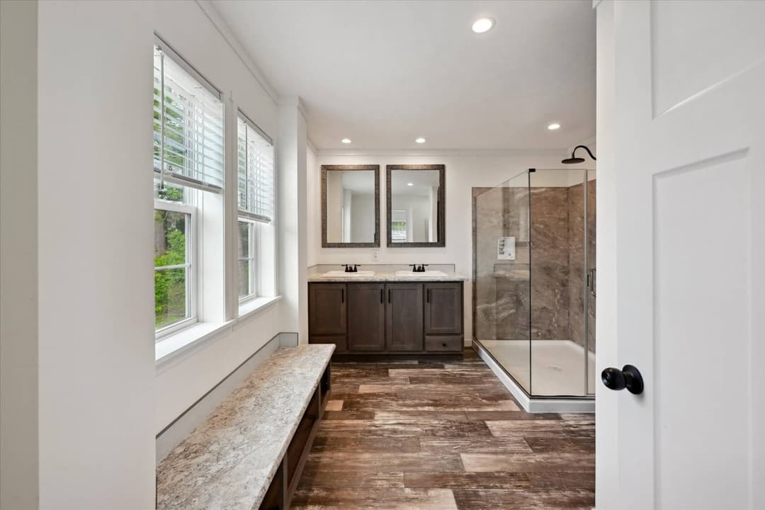 East point - elevate 56 bathroom home features