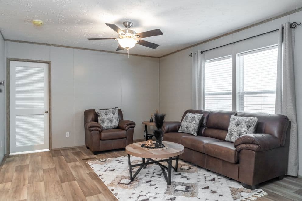 Tradition 72 interior home features