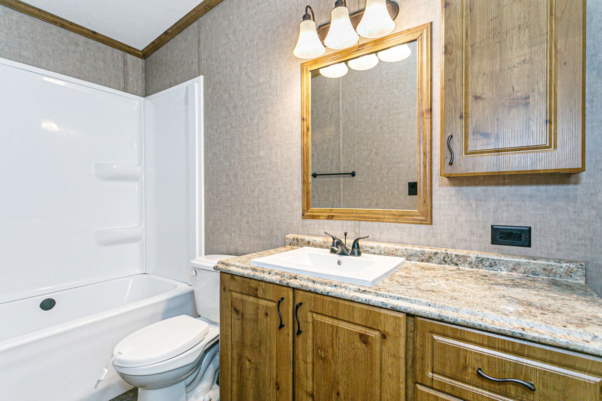 Doublewide c-32×64-32c bathroom home features
