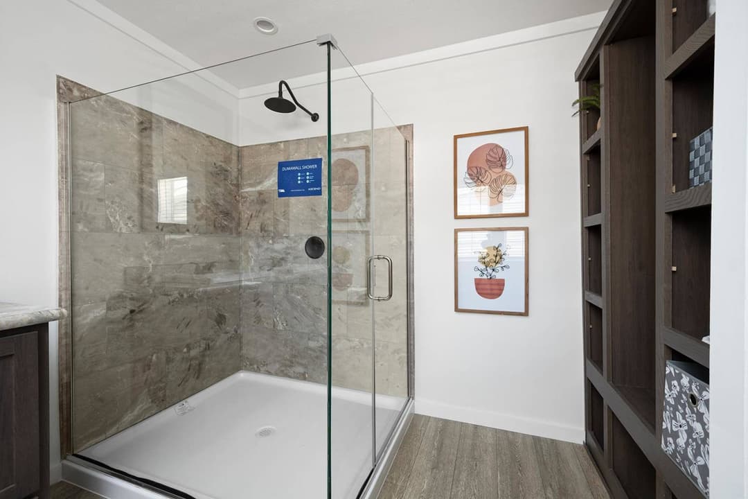 East point - pursuit bathroom home features