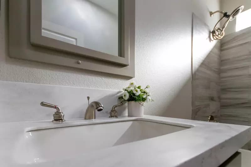 Bd 40 bathroom home features