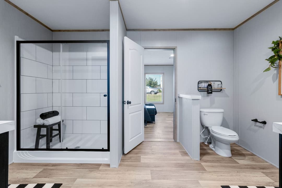 Anatolia xl bathroom home features