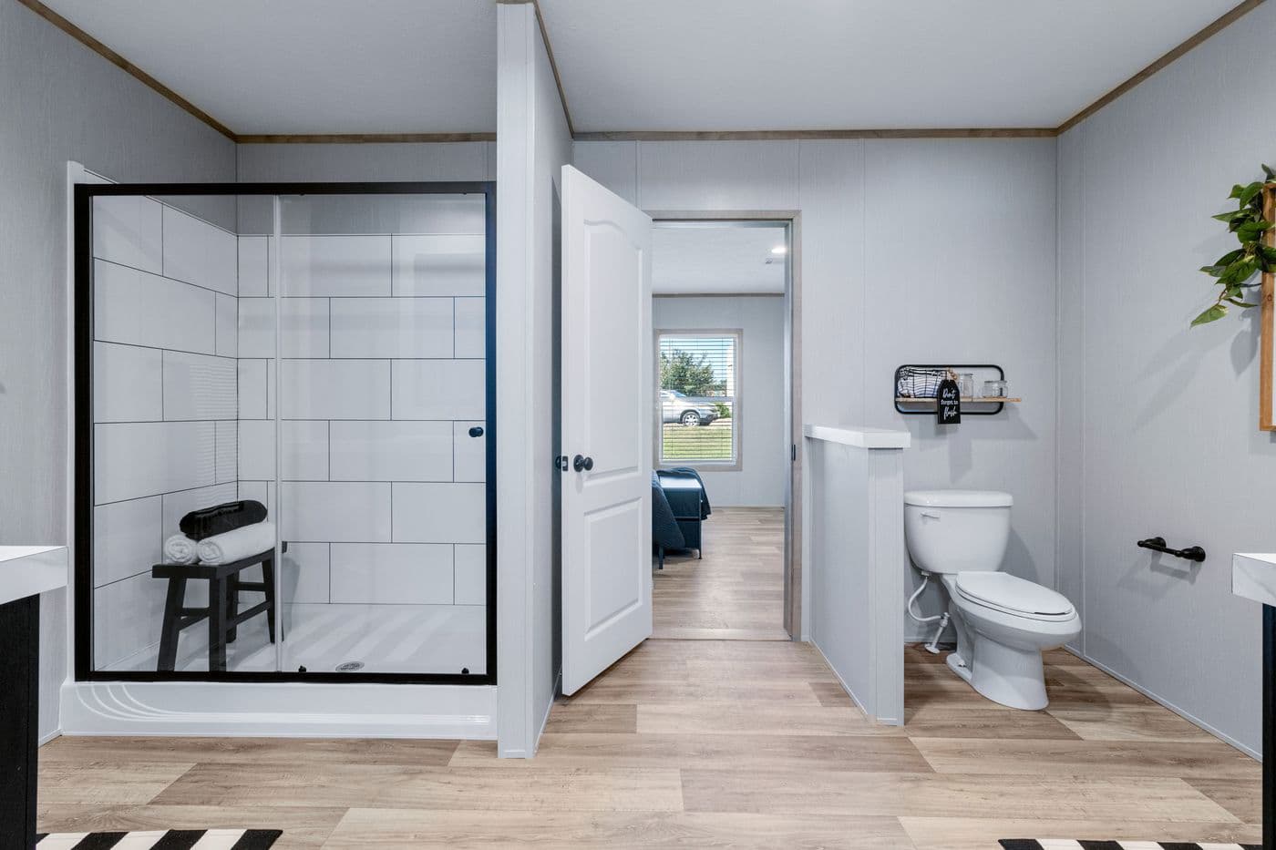 Anatolia xl bathroom home features
