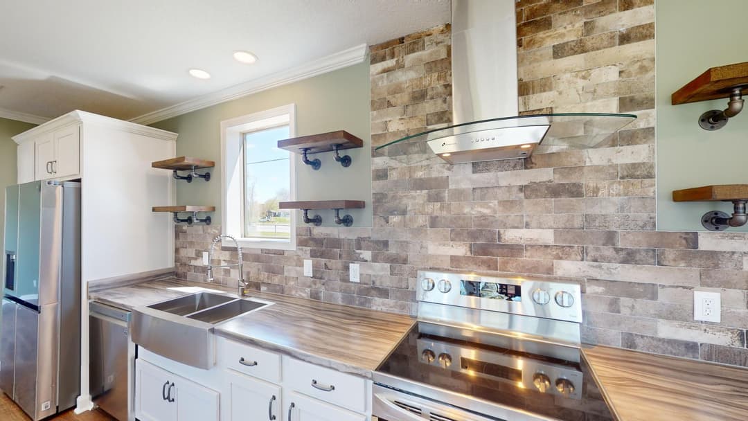 Lakeview kitchen home features
