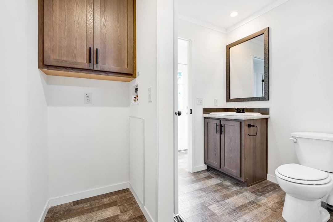 East point - exceed bathroom home features