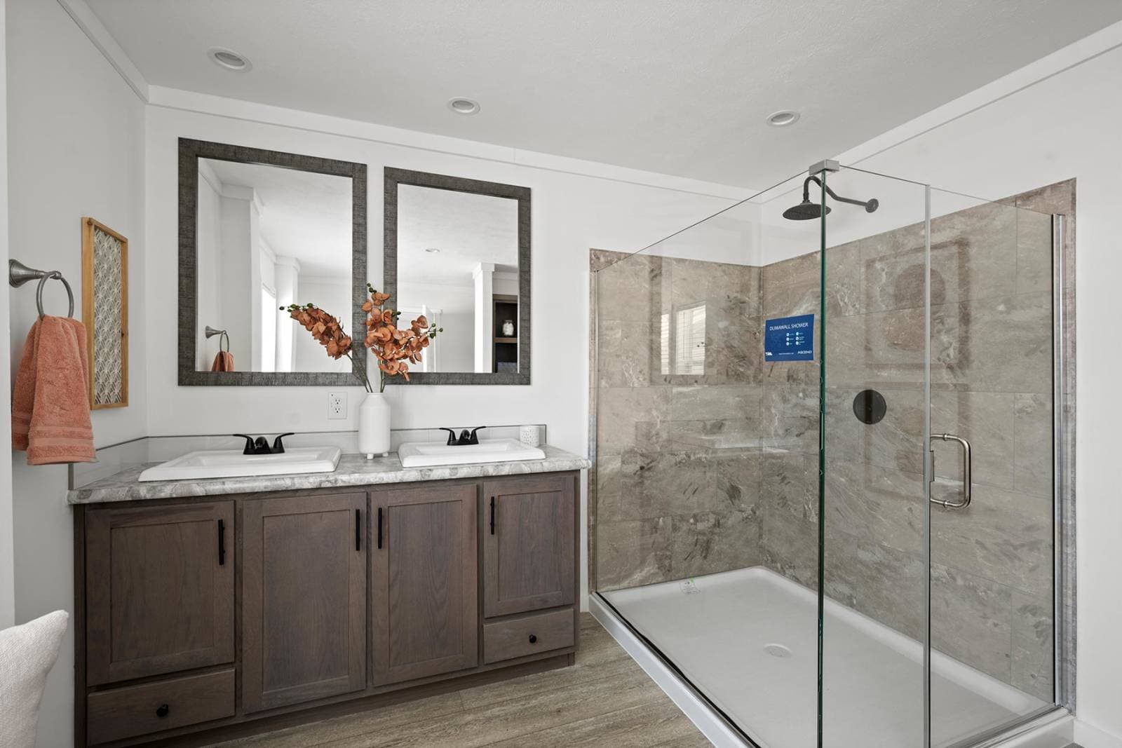 East point - pursuit bathroom home features