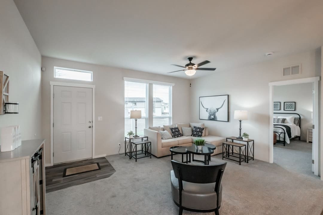 Canyon interior home features