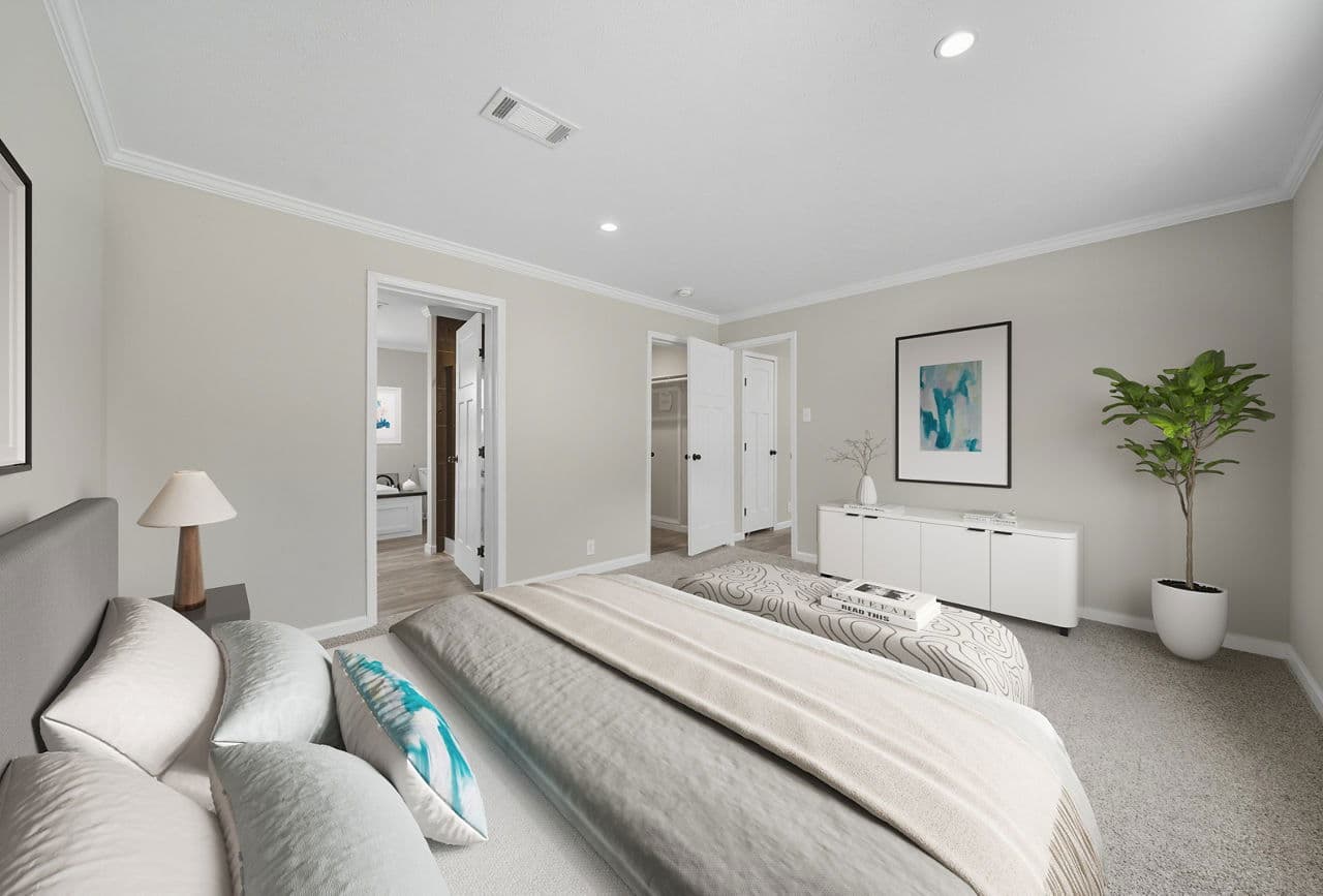 Valencia bedroom home features