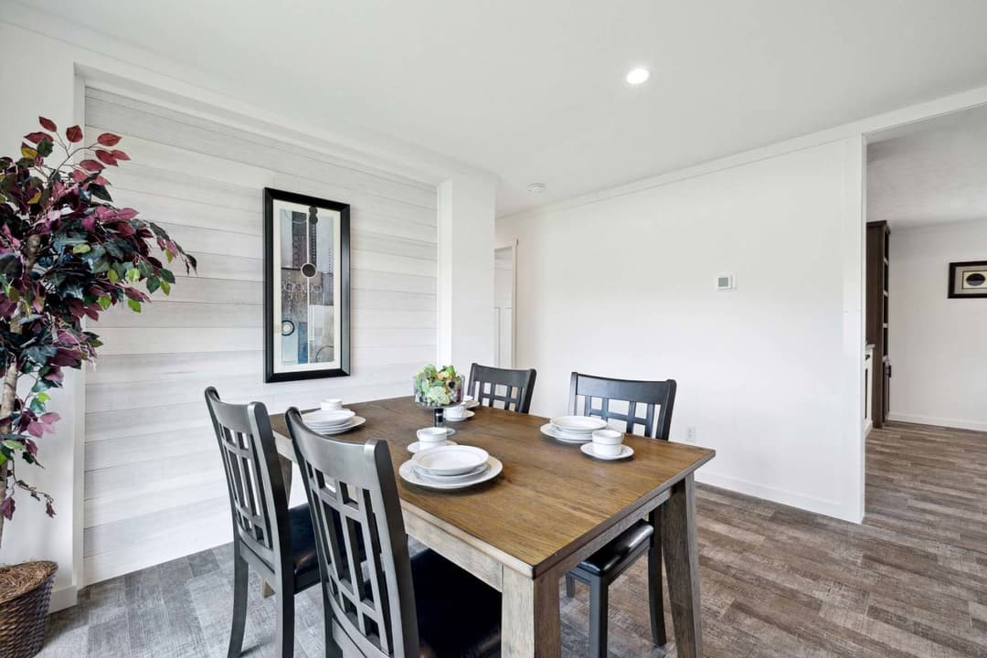 East point - elevate 60 interior home features
