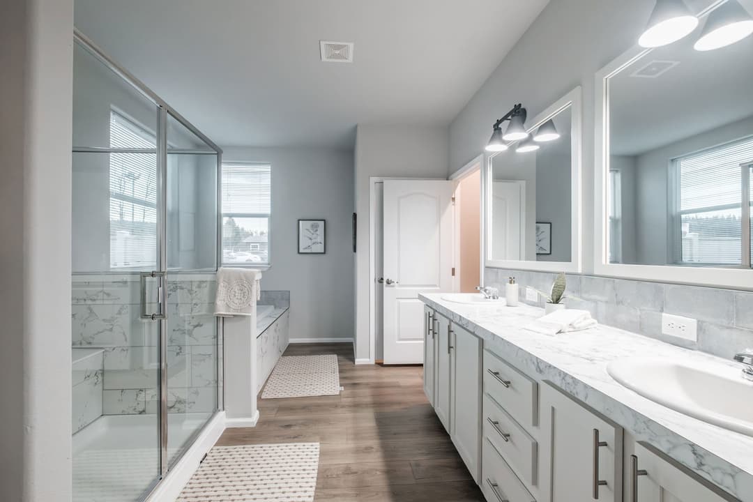 Diamond peak bathroom home features