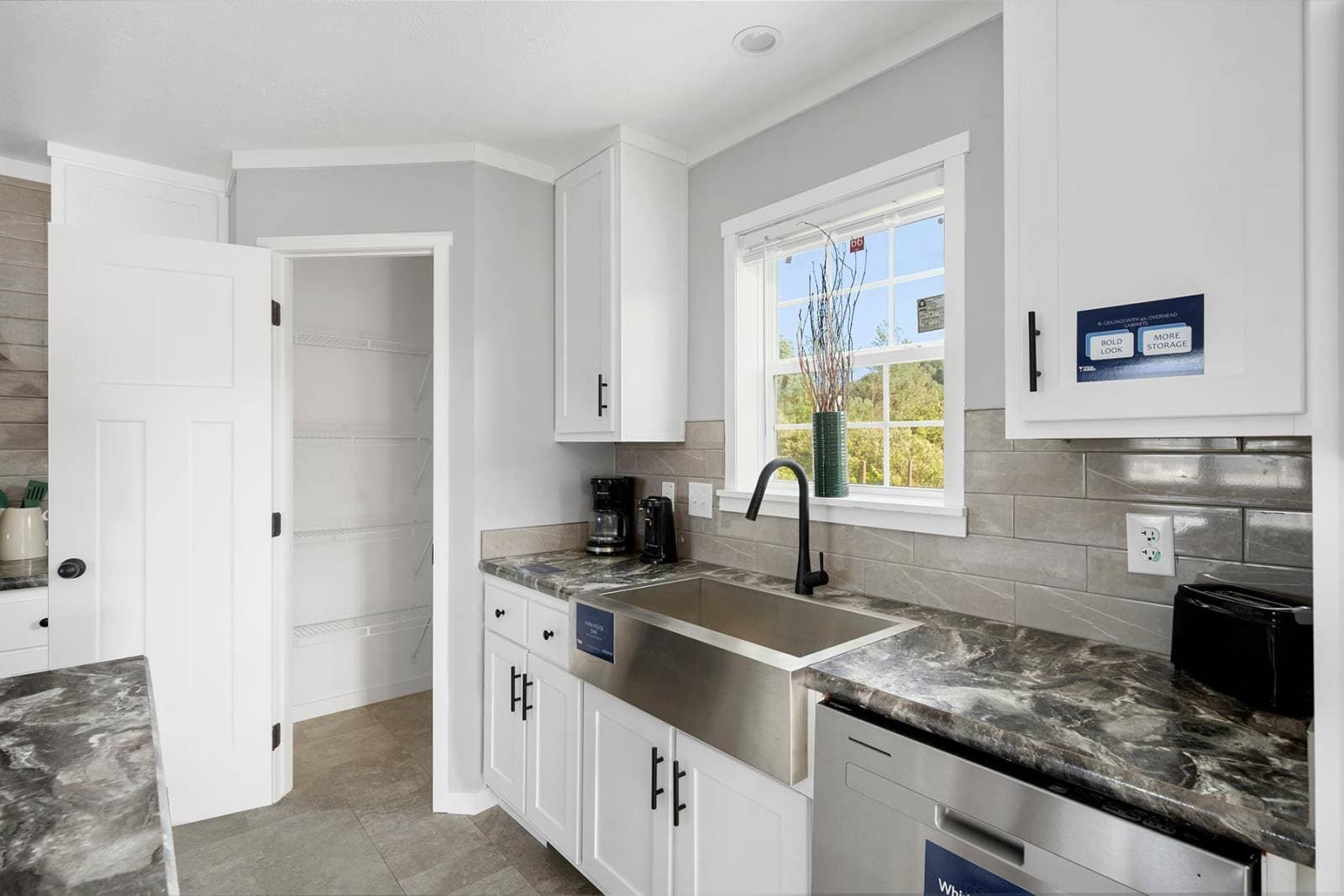 East point - attain kitchen home features