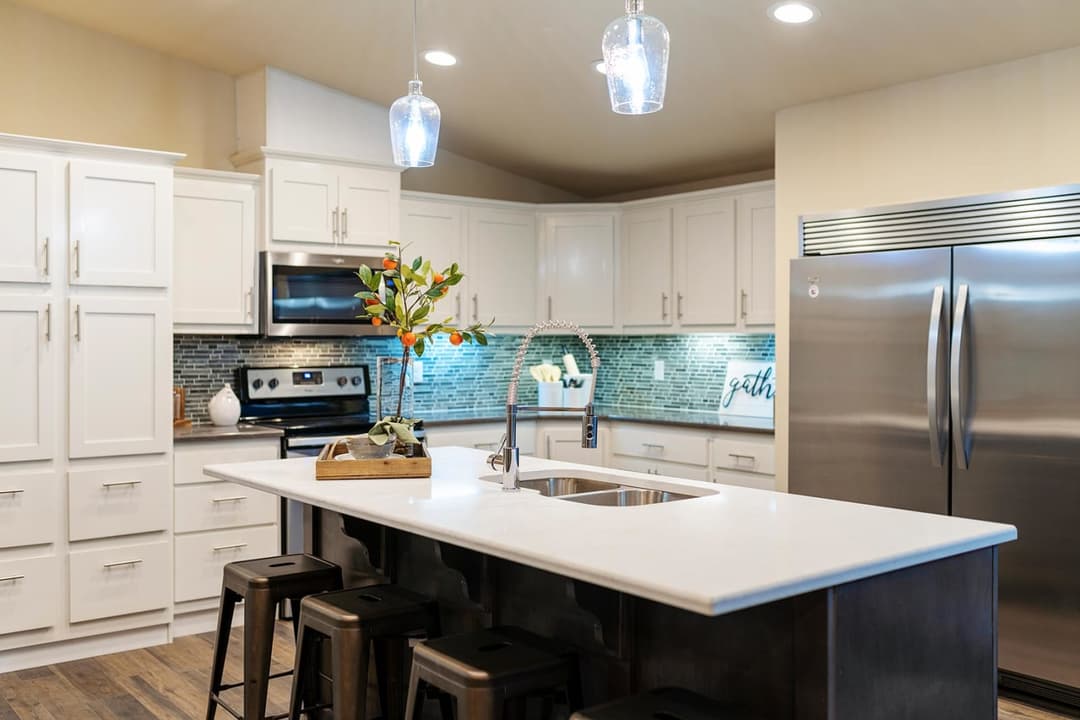 Westridge 1492ct kitchen home features