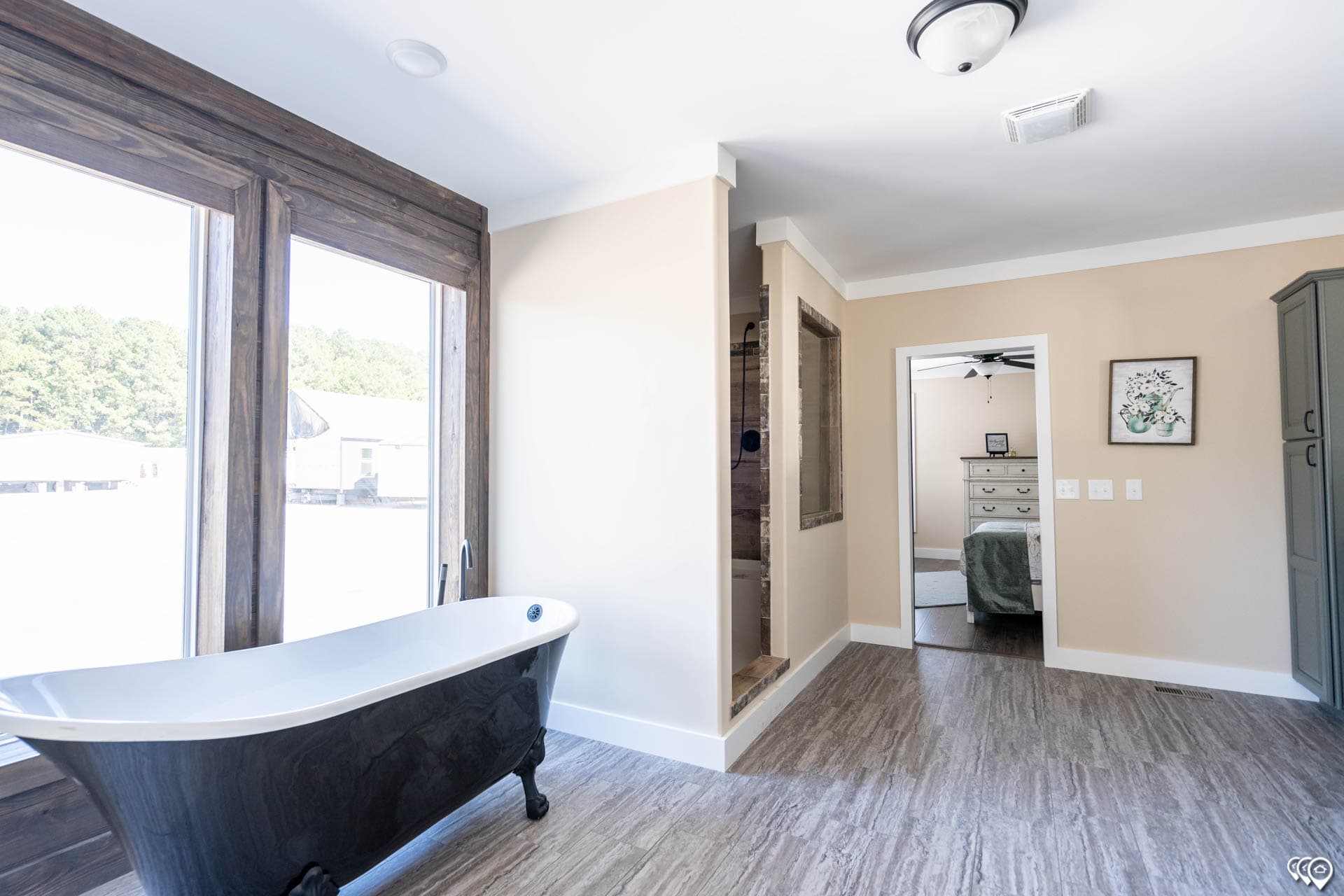 Barndominium bathroom home features