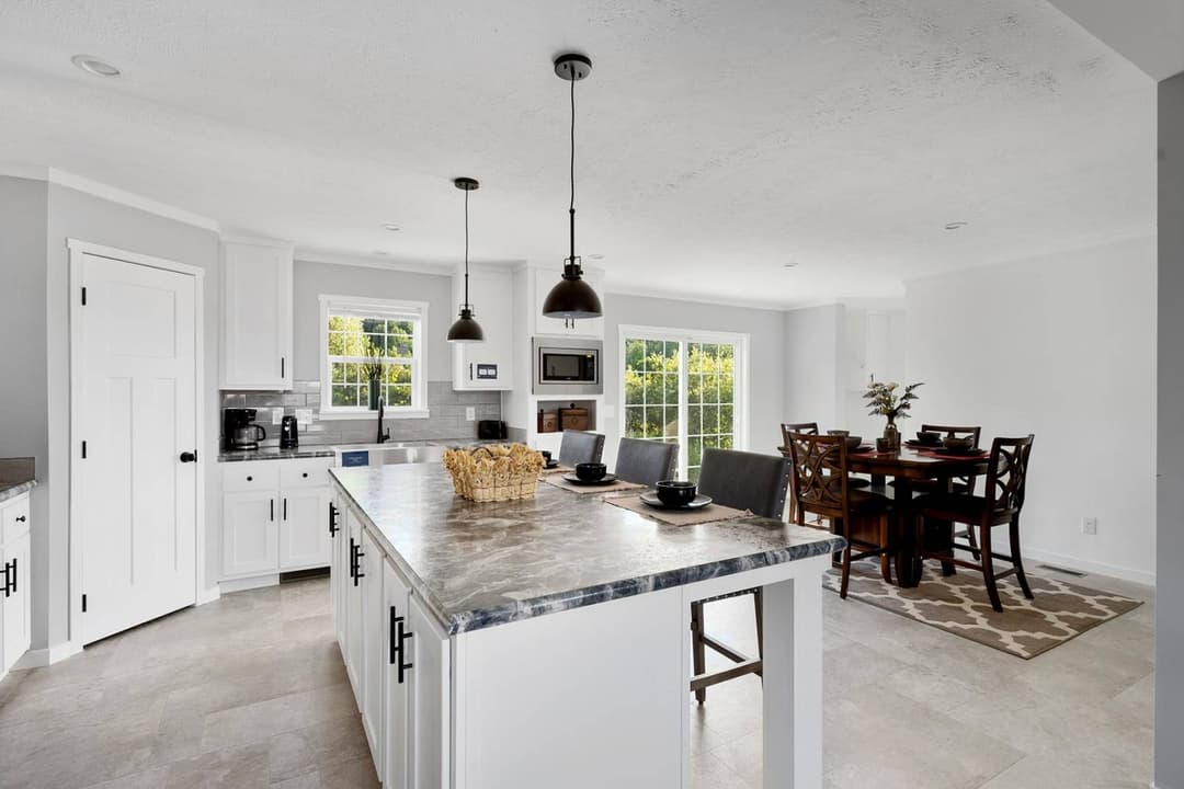 East point - attain kitchen home features
