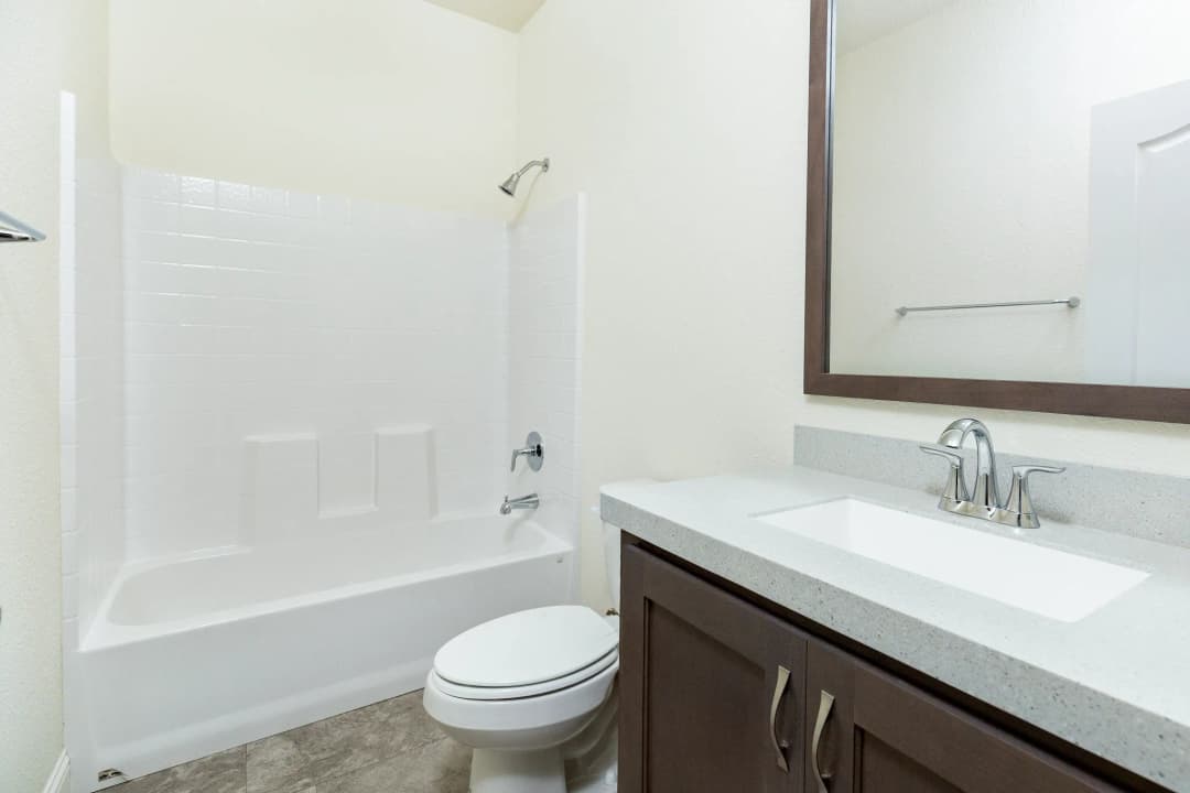 Coronado 2456a bathroom home features