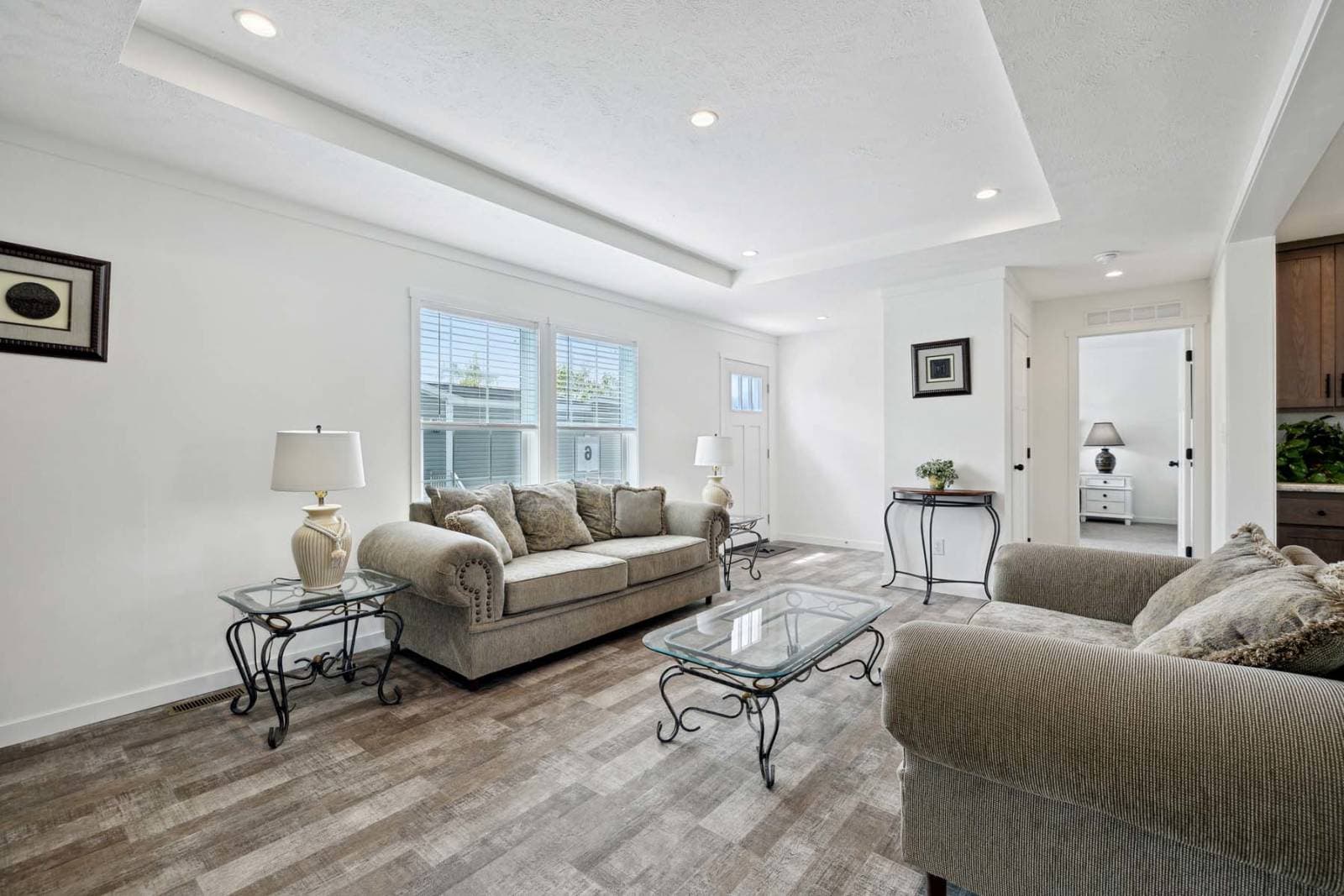 East point - elevate 60 interior home features