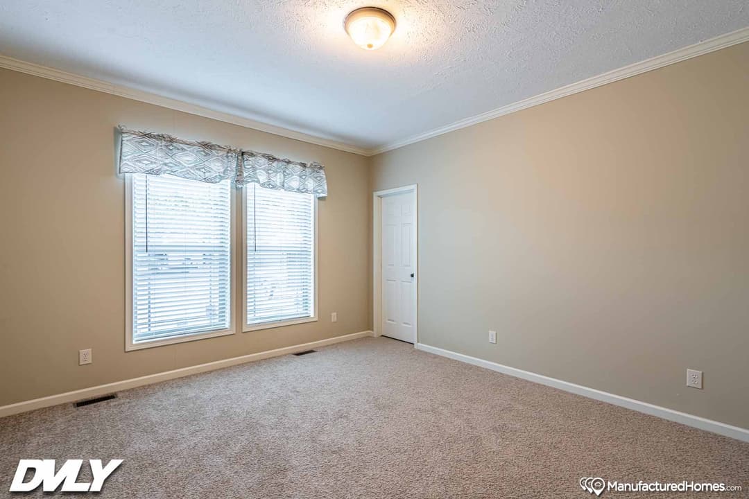 The klasse bedroom home features