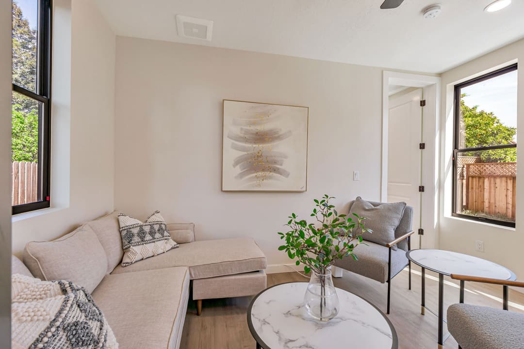 The communal interior home features