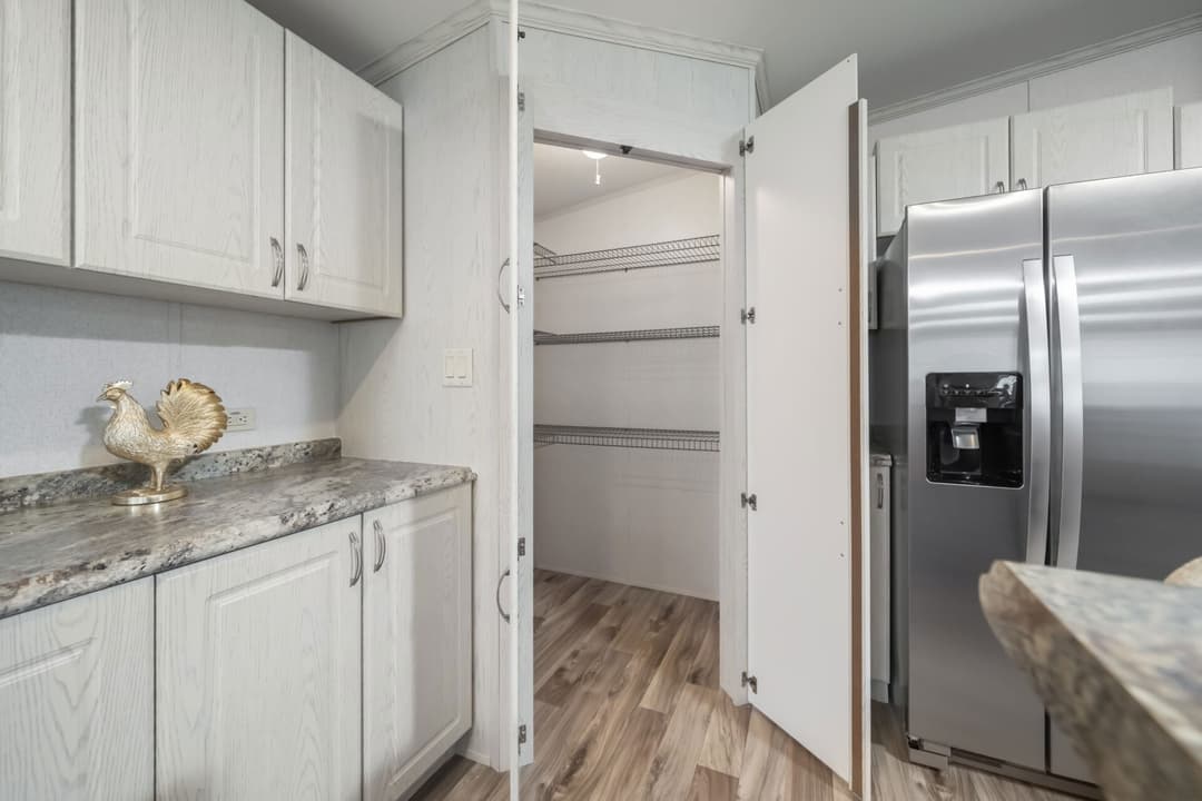 Doublewide c-32×64-32ap kitchen home features