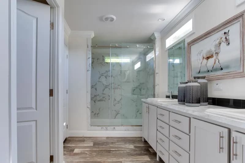 Sierra  bathroom home features