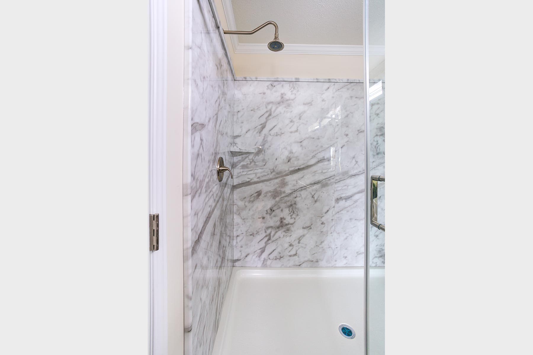 Spectra rh7100 bathroom home features