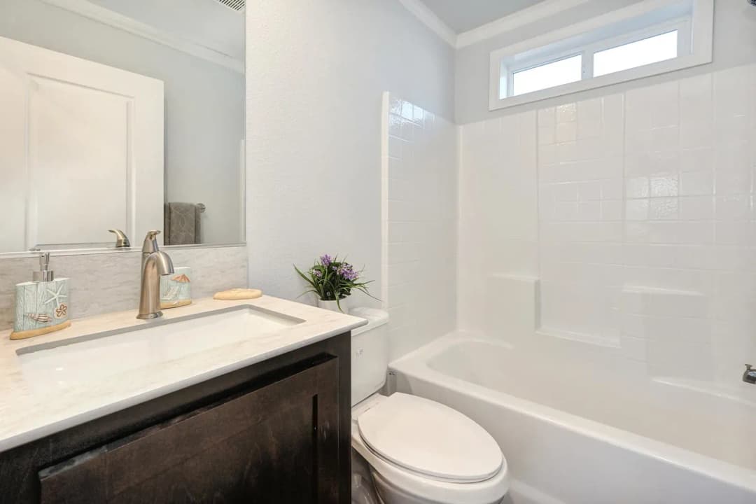 Stone harbor bathroom home features