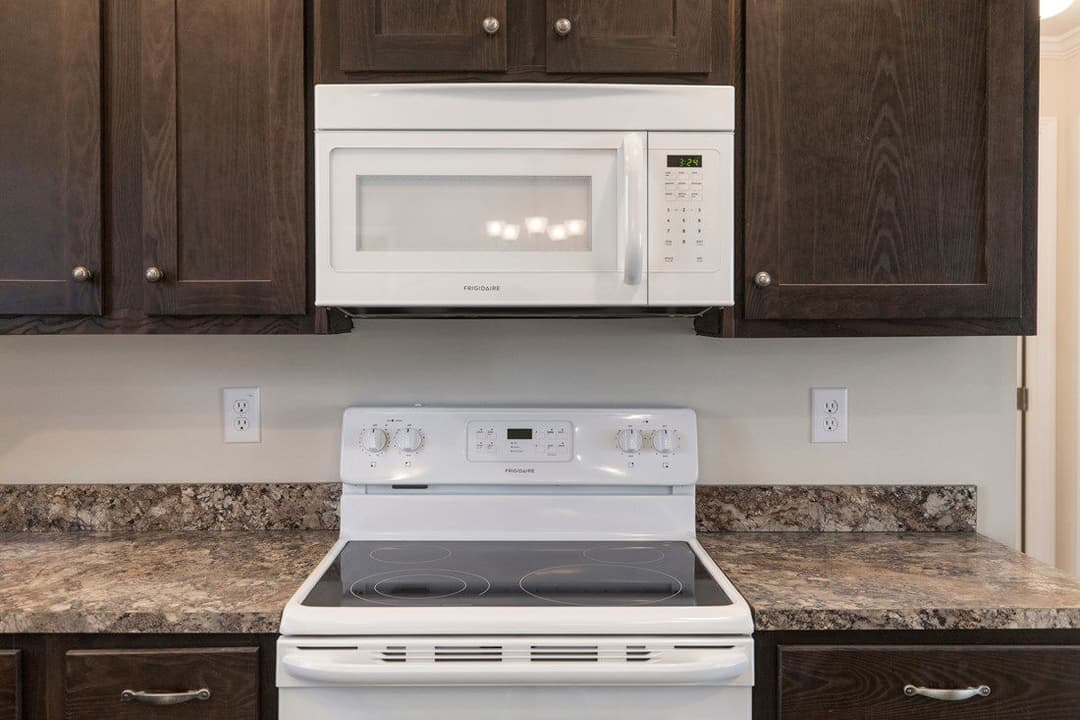 2089 52x28 3+2 heritage kitchen home features