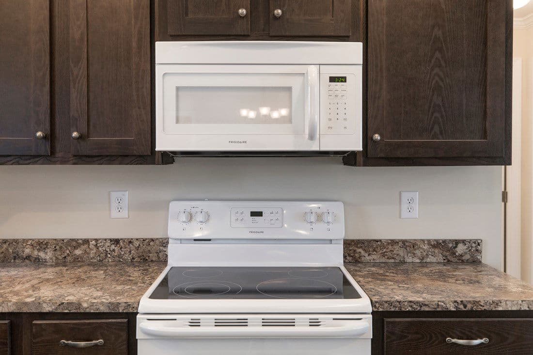 2089 52x28 3+2 heritage kitchen home features