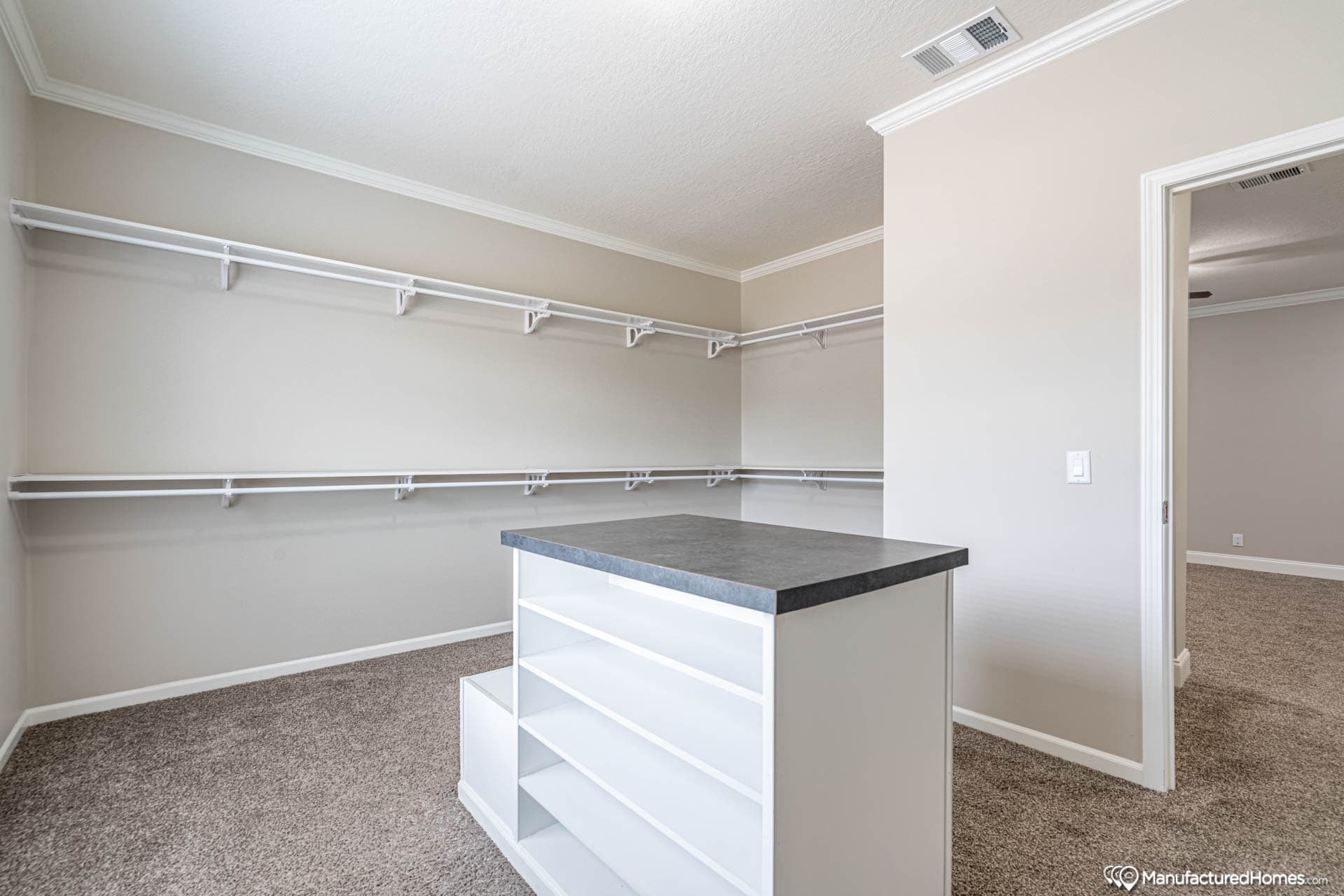 Ashley bedroom home features