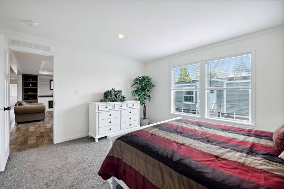 East point - elevate 60 bedroom home features