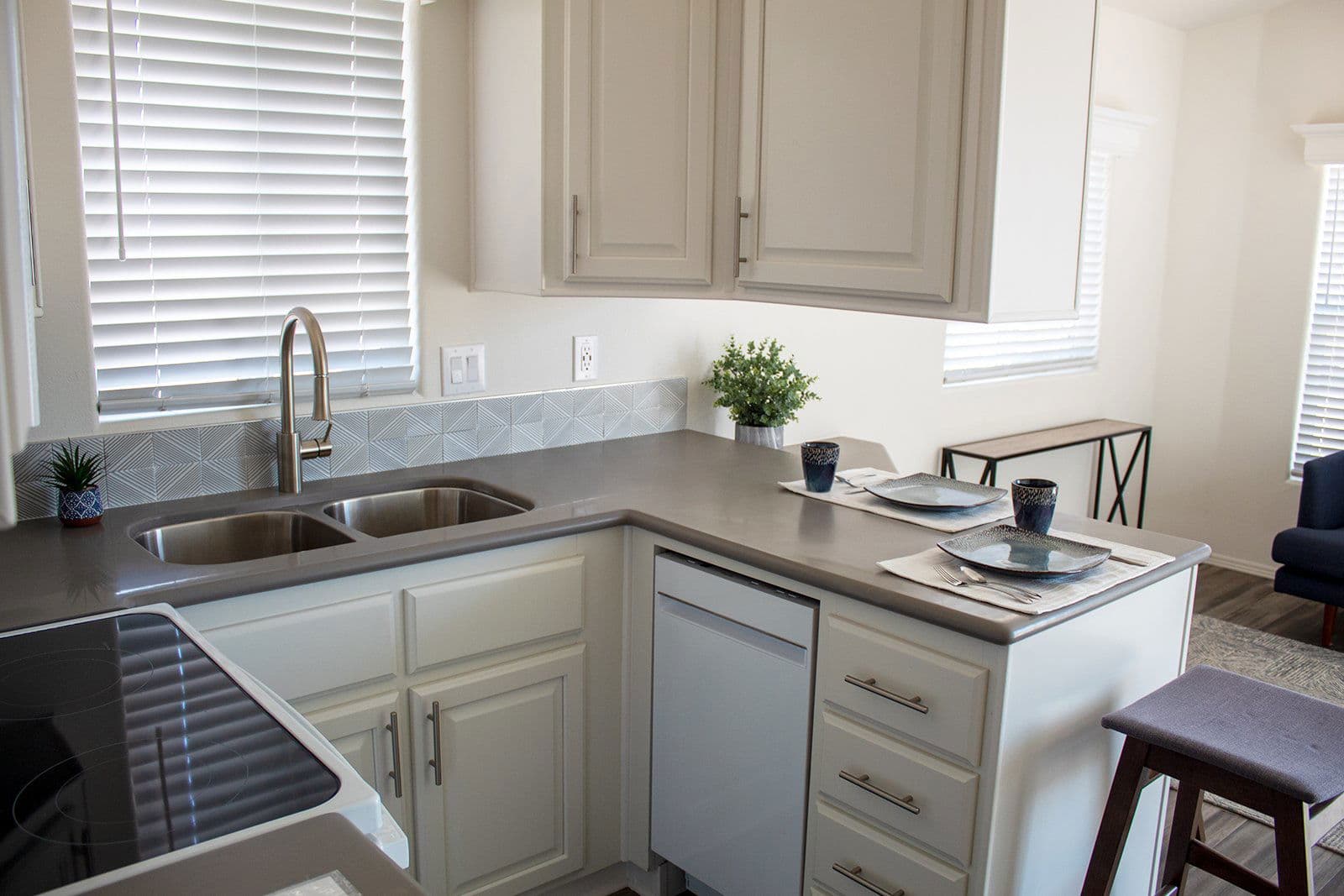 Sedona sn11351a kitchen home features