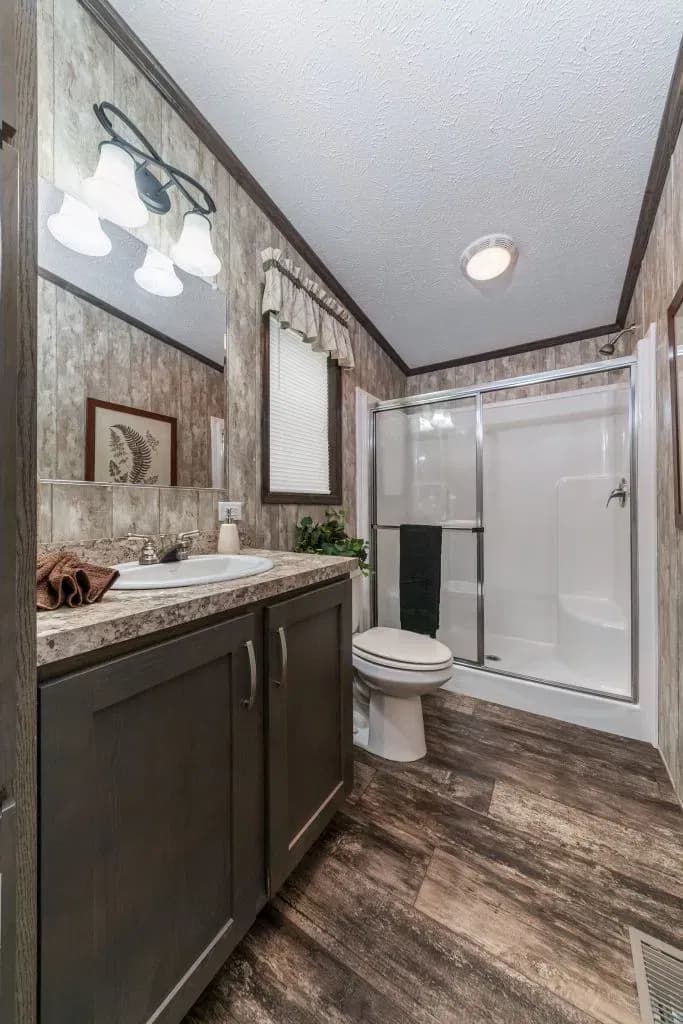 Astro bungalow ranch bathroom home features