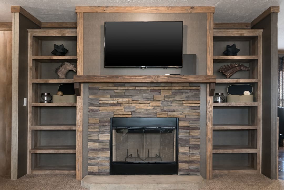 Md-26 rawhide interior home features