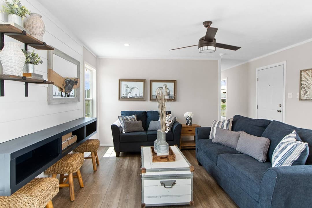 Sierra interior home features