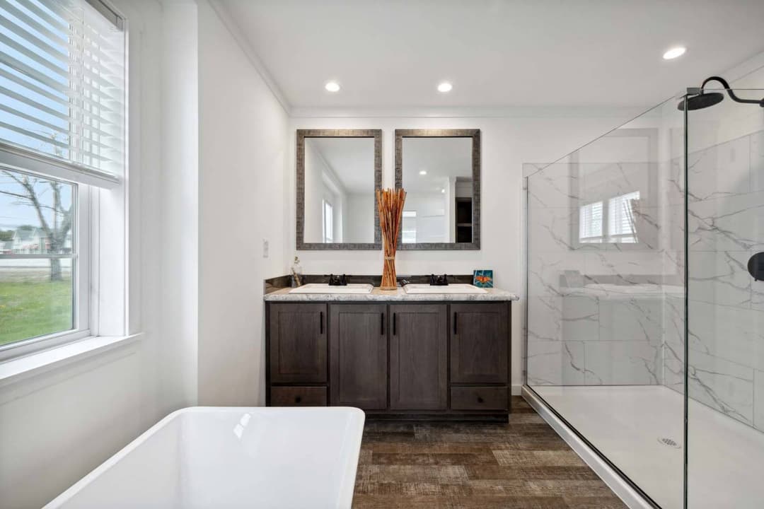 East point - elevate 60 bathroom home features