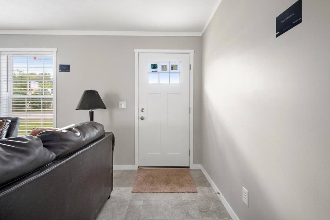 Elevate 52 interior home features
