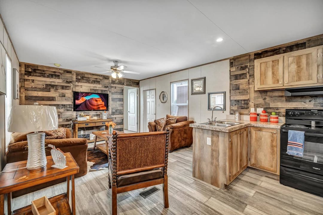 Rm1456 kitchen home features
