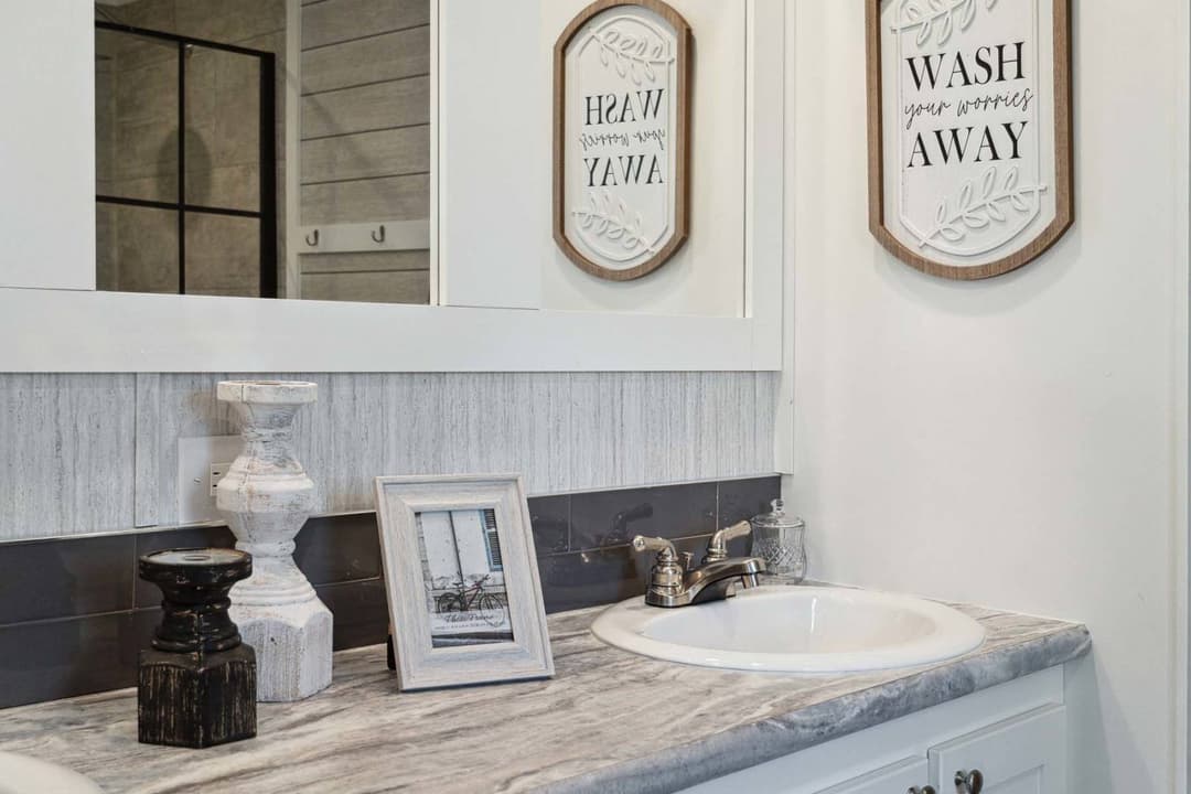 The maddox bathroom home features