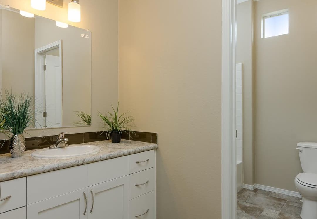 Tr3062a bathroom home features