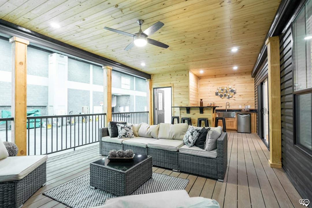 The lost creek exterior home features