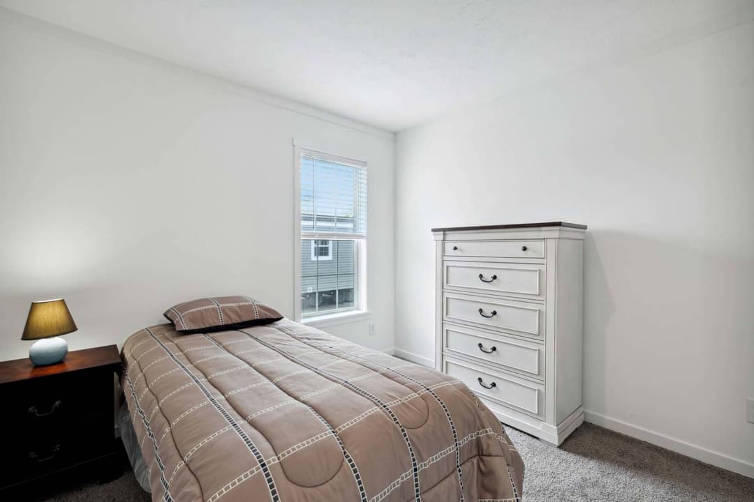 East point - elevate 60 bedroom home features