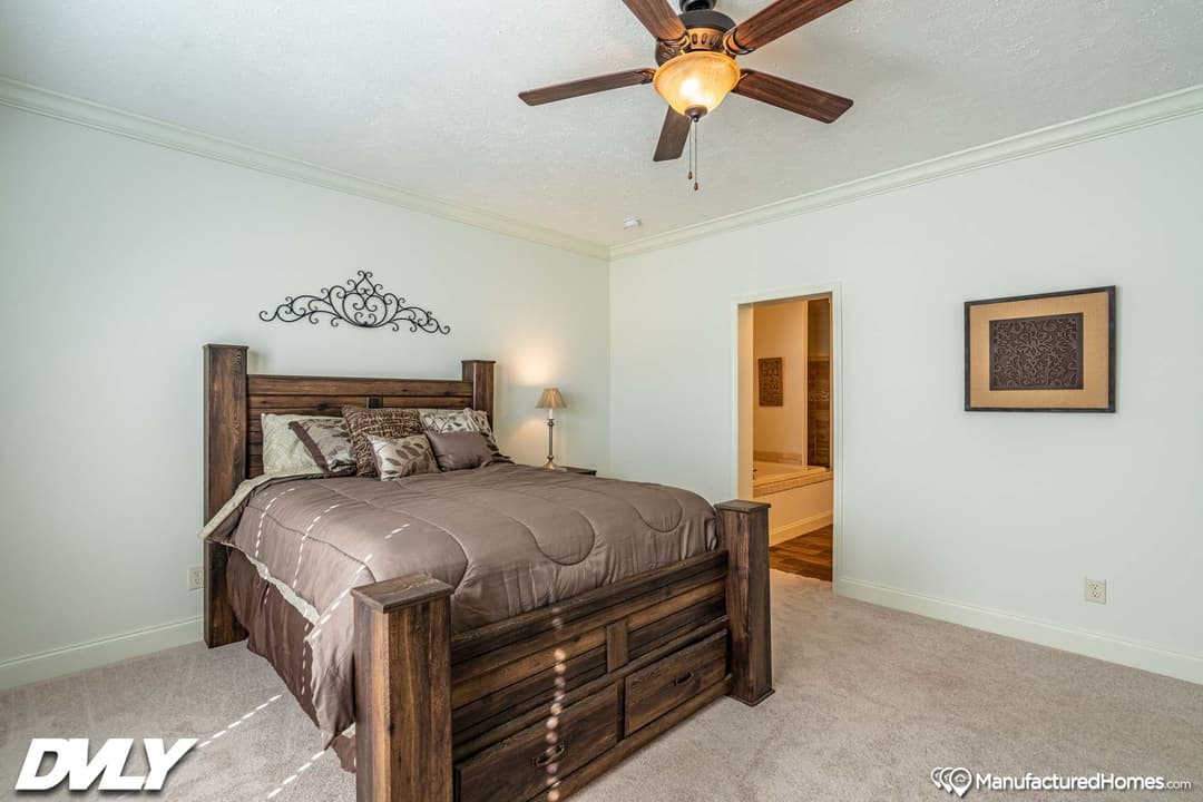 Orchard house (study) bedroom home features