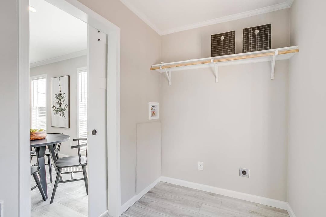 Innovation 2860h interior home features