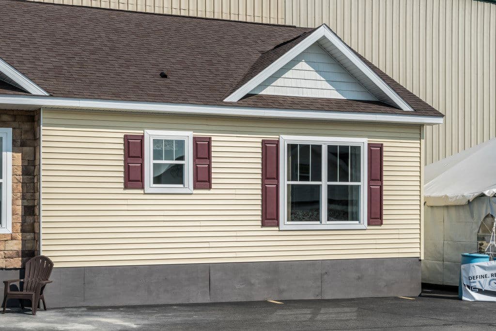 Ultra ranch 2p2403-x ev exterior home features